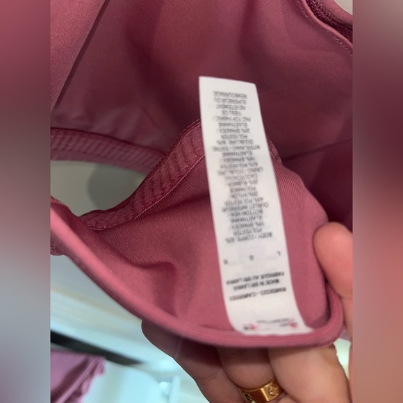 Nike sports bra - Picture 3 of 3